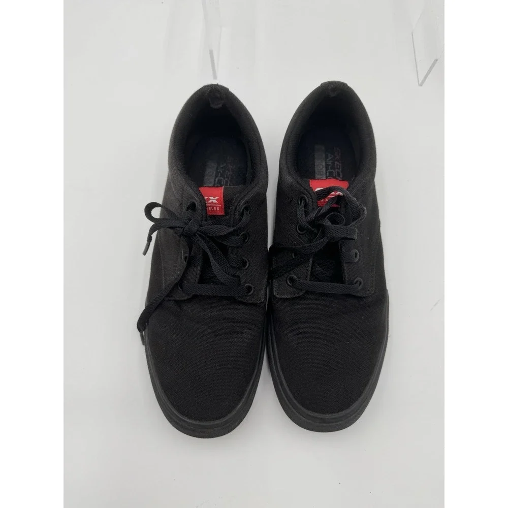 Skechers Men 7.5 Black. Sc 237043 air cooled memory‎ foam.
